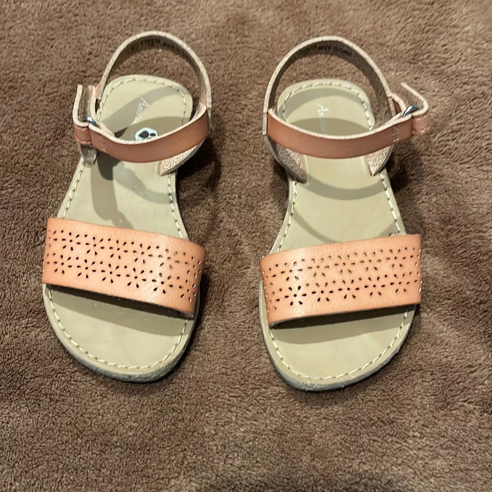 Gently worn toddler American Eagle tan leather sandals